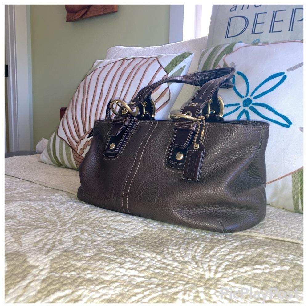 EUC Coach Soho Collection Brown Pebbled Leather Tote # 11844 with Brass Hardware